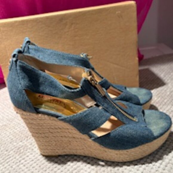 Michael Kors denim wedge sandals - Picture 2 of 4